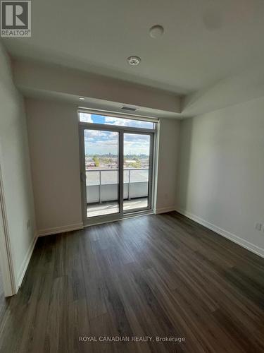 613 - 21 MEADOWVALE ROAD , Vaughan, Ontario L4K 0H6 4