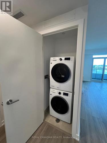 613 - 21 MEADOWVALE ROAD , Vaughan, Ontario L4K 0H6 5