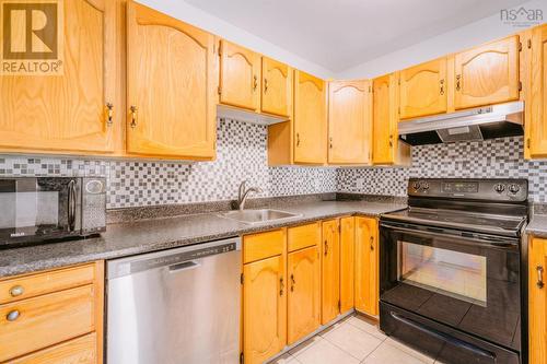 4 Rose Way, Dartmouth, NS 