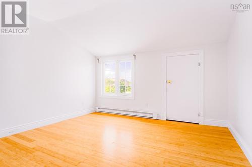 4 Rose Way, Dartmouth, NS 
