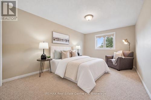4 Hunt Street, Guelph (Pineridge/Westminster Woods), ON 