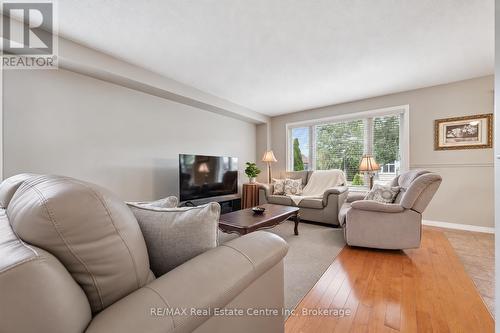 4 Hunt Street, Guelph (Pineridge/Westminster Woods), ON 