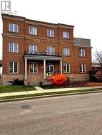 66 LEITCH AVENUE Toronto, ON M3J 0C9