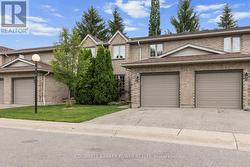 17 - 340 AMBLESIDE DRIVE  London North (North A), ON N6G 4Y5