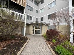 403 - 214 VIEWMOUNT DRIVE Ottawa, ON K2E 7X3
