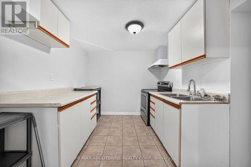 668 Greycedar Crescent, Mississauga, ON 