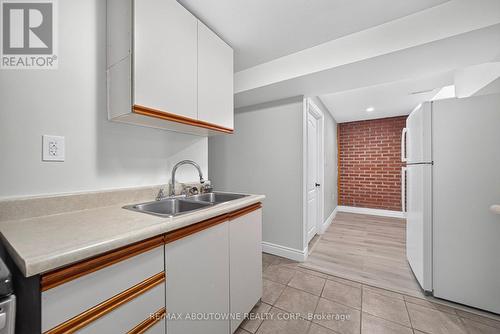 668 Greycedar Crescent, Mississauga, ON 