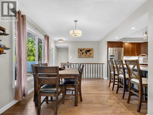 30 Wimbledon Drive Sw, Calgary, AB 