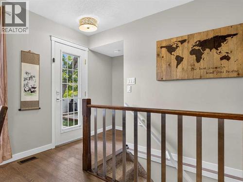 30 Wimbledon Drive Sw, Calgary, AB 
