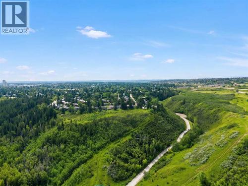 30 Wimbledon Drive Sw, Calgary, AB 