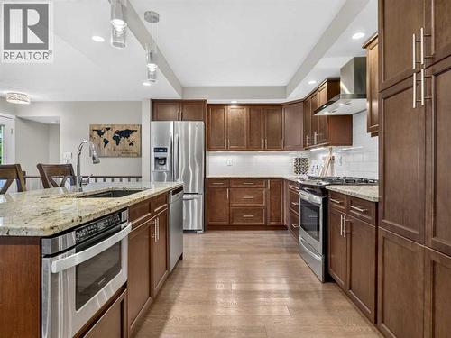 30 Wimbledon Drive Sw, Calgary, AB 