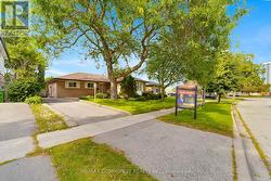 30 BRIDLINGTON STREET Toronto, ON M1H 2L5