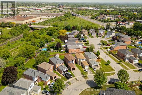 611 ATWOOD CRESCENT  Pickering, ON L1W 3W7