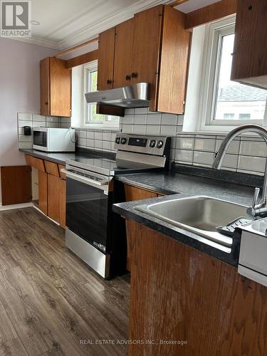 46 HUDDLESTON COURT , Toronto, Ontario M1L 4L2 4