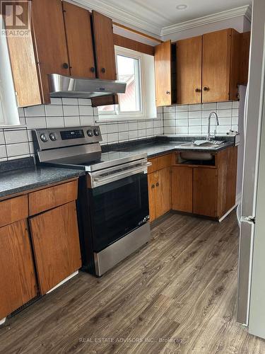 46 HUDDLESTON COURT , Toronto, Ontario M1L 4L2 5