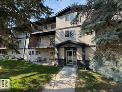#2 11608 28 AV NW  Edmonton, AB T6J 4E3