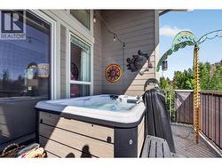 2nd level patio - 