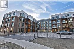 #111 - 168 SABINA DRIVE Oakville, ON L6H 0W5