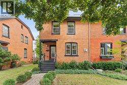 786 Monmouth Windsor, ON N8Y 3L2
