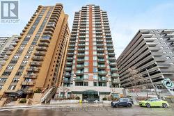 604 - 570 LAURIER AVENUE W Ottawa, ON K1R 1C8