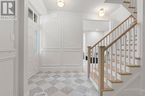 71 THOMAS STREET , Ottawa, Ontario K1M 1M7 4