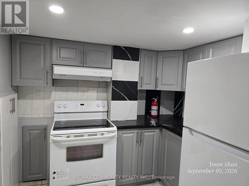 94 REED DRIVE , Ajax, Ontario L1S 6T6 3