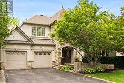 535 CANYON STREET Mississauga, ON L5H 4L4