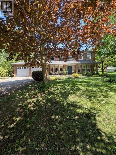 11 LYNDA AVENUE  Mono, ON L9W 1Z4