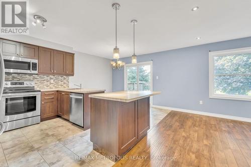 24 ACORN CRESCENT , Wasaga Beach, Ontario L9Z 1L6 4