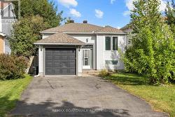 1497 ROBERVAL AVENUE Ottawa, ON K4A 2C4