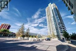 3002, 99 Spruce Place SW  Calgary, AB T3C 3X7