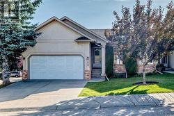 1412 Costello Boulevard SW  Calgary, AB T3H 3G9