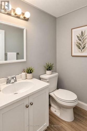 93 ELVIRA CRESCENT , London South (South X), Ontario N6E 2N1 5