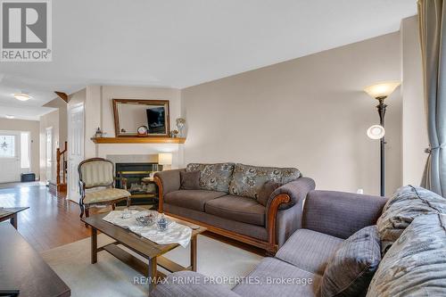 33 Inverkip Avenue, Ottawa, ON 