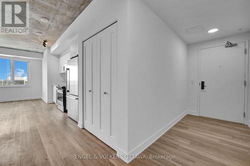 B1109 - 1655 CARLING AVENUE , Ottawa, Ontario K2A 4H9 3