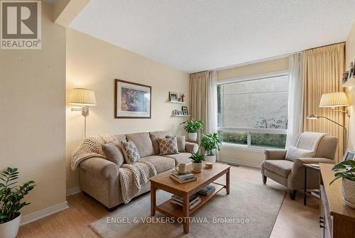 18 - 1280 CAHILL DRIVE  Ottawa, ON K1V 9R1