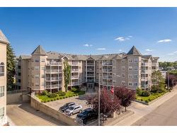 #306 8315 83 ST NW Edmonton, AB T6C 4R8
