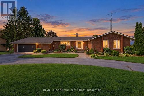 61 BLUEWATER AVENUE  Kawartha Lakes (Lindsay), ON K9V 0K6