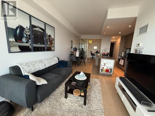 4403 - 488 UNIVERSITY AVENUE , Toronto (Kensington-Chinatown), Ontario M5G 0C1 5
