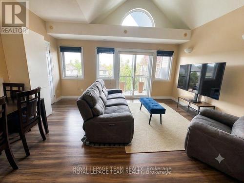 C - 763 CEDAR CREEK DRIVE , Ottawa, Ontario K1T 0B3 4