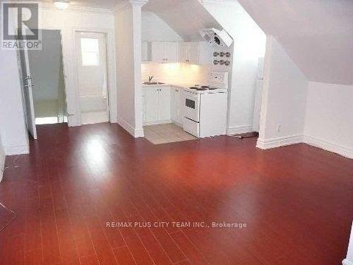 3 - 1745 BATHURST STREET , Toronto, Ontario M5P 3K5 3