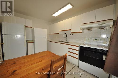 806 - 1 LISZT GATE , Toronto, Ontario M2H 1G6 3