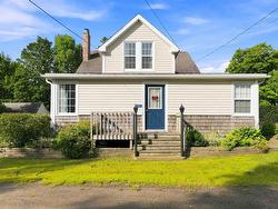 1121 Waterville Mountain Road Cambridge, NS B0P 1V0