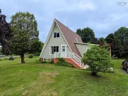 1590 359 Highway Steam Mill, NS B0P 1J0
