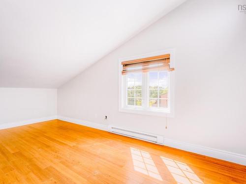 4 Rose Way, Dartmouth, NS 