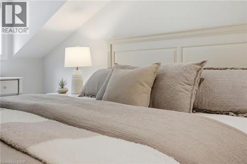 270 Poplar Drive, Burlington, ON 