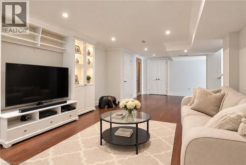 270 Poplar Drive, Burlington, ON 