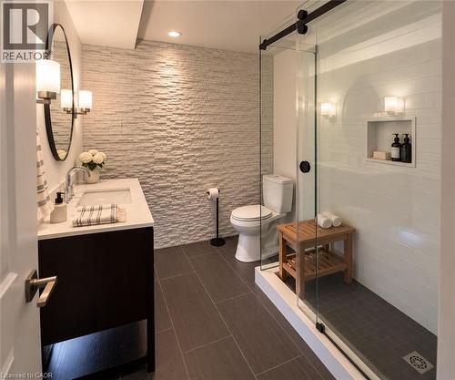 270 Poplar Drive, Burlington, ON 