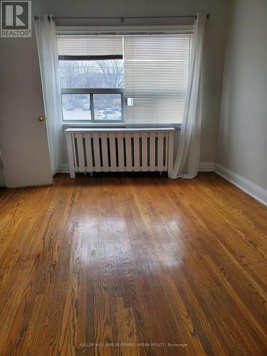 UNIT 1 - 2017 AVENUE ROAD , Toronto, Ontario M5M 4A5 4