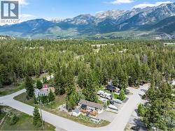5478 93/95 Highway Unit# 3 Fairmont Hot Springs, BC V0B 1L2